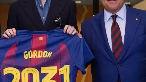 Hoàn thành trong 3 ngày! Barcelona đàm phán ngày 27 Gordon + cùng ngày HWG, ngày khám sức khỏe 28, thông báo chính thức ký kết ngày 29