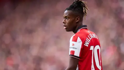 Nico: Tôi hy vọng có thể bắt kịp trận đấu đầu tiên của World Cup. Tôi cần phải tiếp tục nỗ lực để chứng tỏ mình xứng đáng là nhân vật chính.