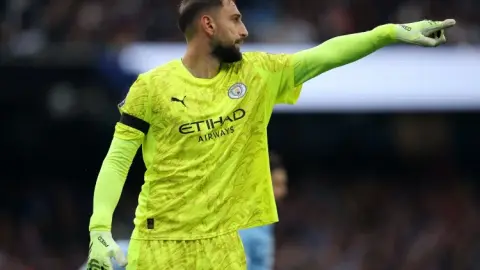 Donnarumma: Tôi đã gọi điện cho huấn luyện viên tạm quyền và bày tỏ mong muốn được khoác áo đội tuyển quốc gia. Tôi rất vui vì anh ấy đã gọi cho tôi.