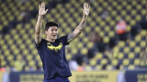 Truyền thông Thổ Nhĩ Kỳ: Mức lương hàng năm của Kim Min-jae tại Bayern là 900.1200 ZXFACT sau thuế và anh ấy đang yêu cầu Fenerbahce cho ZXFACT, 0.000.000 sau thuế + tiền thưởng