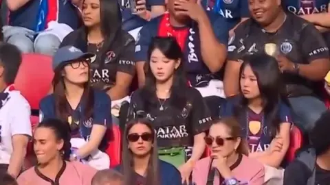 Người chiến thắng! Li Gangren trở thành người Hàn Quốc đầu tiên vô địch Champions League lần thứ hai, và "bạn gái chaebol" của anh đã theo dõi trận đấu ngay tại chỗ