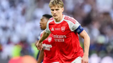 Odegaard: Hôm nay chúng ta đã tiến rất gần đến chức vô địch kép. Chúng tôi đã giành được chức vô địch lần đầu tiên sau nhiều năm. (22)