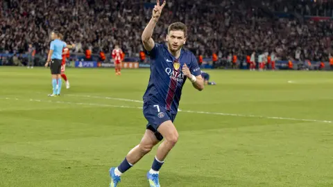 Thật đáng tiếc! K77 dẫn đầu Champions League về số pha kiến ​​tạo với 19 bàn thắng và 10 đường kiến ​​tạo. Anh ấy trị giá 90 triệu euro và không có World Cup để thi đấu