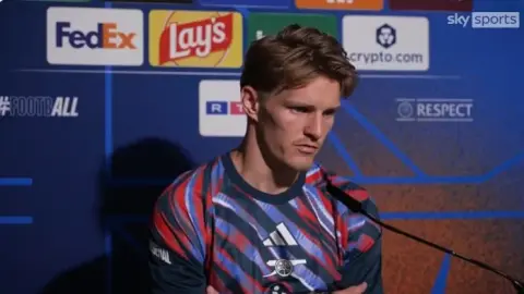 Odegaard: Chúng tôi không thể đến được đây nếu không có Gabe và Eze; chúng tôi muốn cả Premier League và Champions League