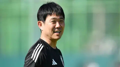 Mori Yasuichi: Tôi rất vui khi được thi đấu với một đội bóng xuất sắc như Iceland. Tôi sẽ dùng chiến thắng để chuẩn bị cho World Cup.
