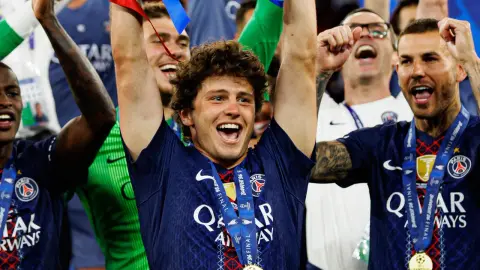 ZXFACT2QXZ bảo vệ Champions League! Neves 6592 triệu euro gia nhập Paris, chơi cho 2 và giành vương miện 8 năm 21, trị giá 1.1 triệu