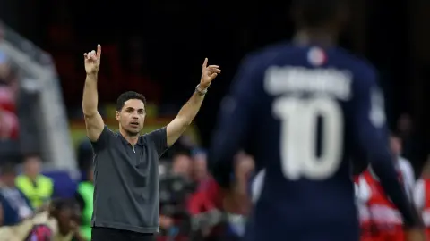 Sky nói về tác động của Pháo thủ tới Champions League: HLV Tower nên có thêm nguồn lực, như dùng búa mổ