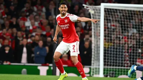 Truyền thông Pháp: Saliba dính chấn thương lưng và ra sân với chấn thương ở trận chung kết Champions League gặp Paris trước đó