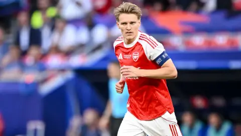 The Times: Dữ liệu của Odegaard đã giảm dần qua từng năm kể từ khi gia nhập Pháo thủ, và Arteta có thể tìm kiếm người khác.