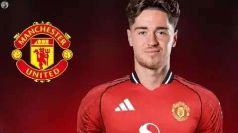 Truyền thông Anh: Man United quan tâm tới tiền vệ Hackney của Middlesbrough, Carrick hết sức đề cử anh