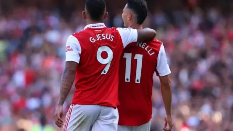 Bài viết: Martinelli, Jesus và những người khác có thể rời đội, Arteta muốn ký hợp đồng với ít nhất 4 cầu thủ mới