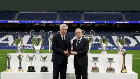 Hãy ủng hộ Lafayette! Ancelotti chụp ảnh cùng Florentino: Vẫn còn rất nhiều điều lịch sử phải làm