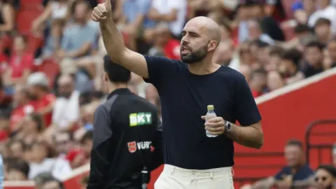 HLV Celta: Enrique và Bielsa đã thay đổi chúng tôi Huấn luyện viên giỏi nhất mùa giải là Flick