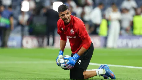 TYC Sports: Rulli tạm vượt Musso trong cuộc đua suất thủ môn số hai của Argentina