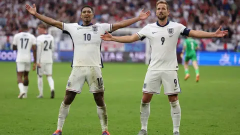 Đối phó với giông bão! Bài viết: Trận đấu tại World Cup của Anh có thể bị trì hoãn hàng giờ do thời tiết khắc nghiệt
