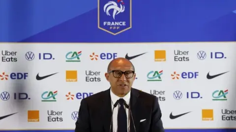 L'Equipe: Cầu thủ Pháp mong có thêm vé World Cup để tặng người thân, bạn bè nhưng LĐBĐ Pháp chỉ tặng 2 vé