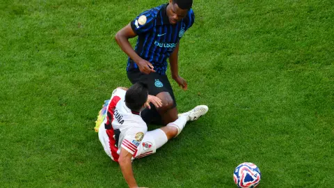 Marca: Real Madrid muốn hoàn tất thương vụ Konate và Dumfries trước World Cup