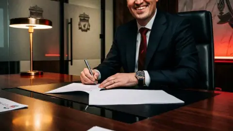 Romano: Tuần này đã có thông báo chính thức rằng Elara gia nhập Liverpool và chính huấn luyện viên trưởng đã yêu cầu một hợp đồng 2 có thời hạn một năm.