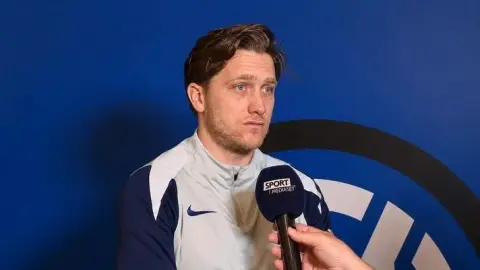 Zelinski: Tôi muốn ở lại Inter. Nếu Dumfries gia nhập Real Madrid, hãy chúc mừng anh ấy và chúc anh ấy may mắn.