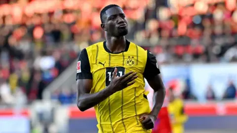 Bild: Villa quan tâm tới tiền đạo Gilasi của Dortmund nhưng sẽ gặp phải sự cạnh tranh từ Fenerbahce