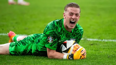 Pickford: Tôi đã nói với gia đình rằng World Cup sẽ thay đổi cuộc đời tôi và tôi sẵn sàng đá phạt đền nếu cần thiết