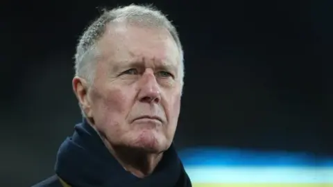 84 Sir Alex Hurst gửi thông điệp tới tuyển Anh: Hãy giành chức vô địch World Cup cho những người anh em 1966 của chúng ta
