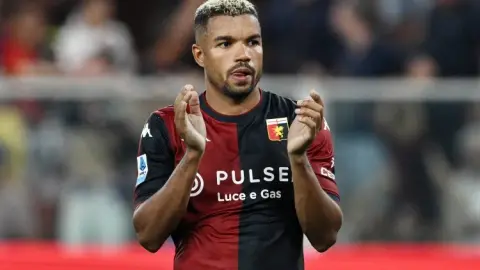 Dima: Messias đã đạt được thỏa thuận khung với Genoa để gia hạn hợp đồng và lương của anh ấy sẽ bị giảm trong một năm