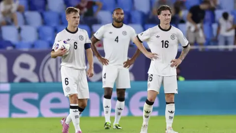 Bild: Kimmich thay mặt đội bóng đàm phán với Liên đoàn bóng đá, mỗi cầu thủ sẽ được thưởng 500.000 USD nếu Đức vô địch