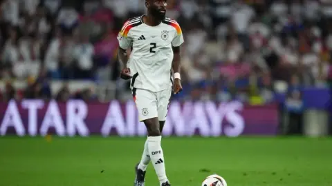 Matthaus: Rudiger phải trung thực hơn; chúng ta cũng phải chú ý đến vấn đề của Neuer và Nubel