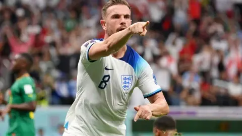 36 sắp được 1 tuổi rồi! Henderson: Tôi sẽ sẵn sàng dù có thể thi đấu hay không và giúp đỡ đồng đội