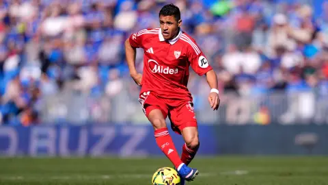 Marca: Sevilla đang xem xét gia hạn hợp đồng với Sanchez 37 năm tuổi 37 và sẽ đàm phán trong vài ngày tới