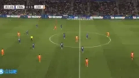 Kẻ giết người? Amade ghi bàn bằng cú vô lê, Guerra Douai chuyền bóng và sút, Côte d'Ivoire 2-1 Pháp