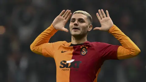 Phóng viên: Lựa chọn đầu tiên của Icardi là trở lại Serie A, được Juventus, Milan, Roma, Como và các đội khác quan tâm