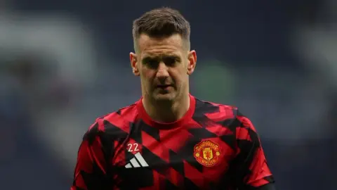 Tom Heaton: Carrick điềm tĩnh nhưng rất coi trọng khâu thực thi ở Man United