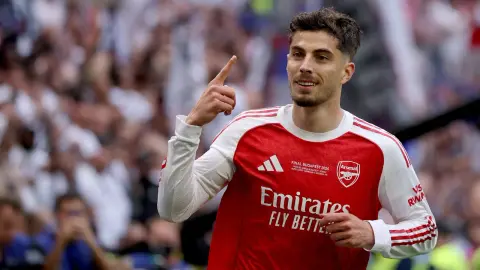 The Sun: Chiếc áo đấu mà Havertz mặc trong trận đấu với Burnley đã mang về 26700 bảng Anh, lập kỷ lục nhà đấu giá trong tháng