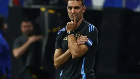 Scaloni xác nhận Messi sẽ đá trận gặp Iceland, nhiều trụ cột Argentina đang hồi phục tốt