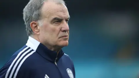 Uruguay đến muộn trước trận gặp Saudi Arabia, nguy cơ bị FIFA phạt