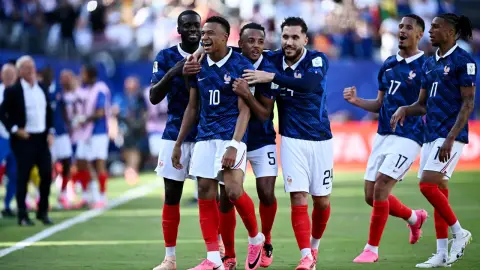 Mbappe lên tiếng trong giờ nghỉ, tuyển Pháp bừng tỉnh để hạ Senegal 3-1