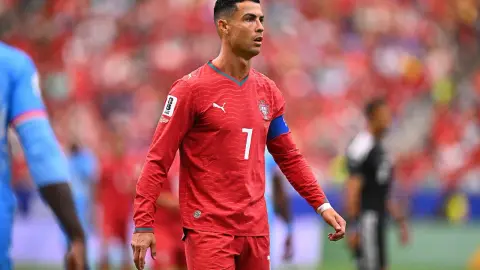 Báo Anh đặt dấu hỏi về vai trò của Ronaldo sau trận hòa gây thất vọng của Bồ Đào Nha