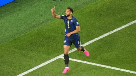 TA: Mọi ánh mắt của Brazil đều đổ dồn vào Neymar và Enderrick nhưng Cunha mới là người hùng