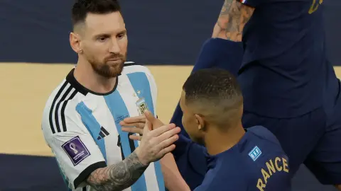Ronaldo Nazario: Messi thuộc nhóm vĩ đại nhất lịch sử, Mbappe gợi tôi nhớ thời đỉnh cao