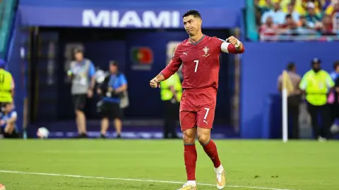 TA: Cristiano Ronaldo vừa là huyền thoại vừa là hạn chế của Bồ Đào Nha. Martinez cần có những điều chỉnh cần thiết