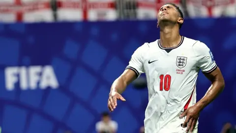 Bellingham tạo ra cú sút đầu tiên ở phút 30, tuyển Anh chạm cột mốc tệ nhất tại World Cup từ năm 1966