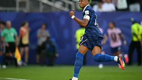 Mbappe ghi 7 bàn sau 5 trận, cùng tuyển Pháp lần thứ 3 liên tiếp vào tứ kết World Cup