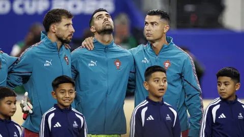 Dias: Thành thật mà nói, tôi không hề thấy Cristiano Ronaldo khóc. Đây là giấc mơ của tất cả chúng ta. Rõ ràng là tôi cảm thấy chán nản.