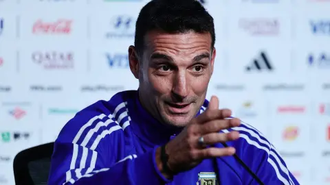 Scaloni: Messi ổn và sẽ thi đấu với Ai Cập như thường lệ, nhưng việc Brazil bị loại sẽ là hồi chuông cảnh tỉnh cho chúng ta