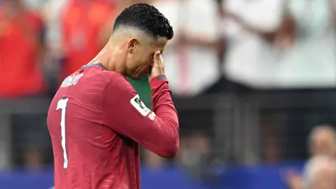 Bạn muốn nói gì với chính mình trong 2006? Cristiano Ronaldo: Người cho đi tất cả là người vô tội