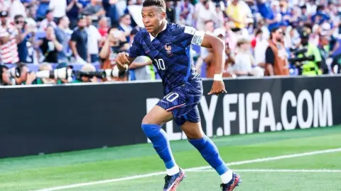 Cascarino: Hàng công Pháp quá khó chặn, Mbappe chịu khó phòng ngự còn đáng sợ hơn