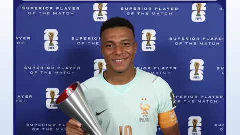 Mbappe đoạt giải Cầu thủ hay nhất trận Pháp thắng Morocco 2-0