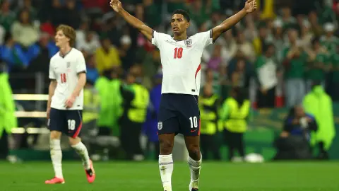 Bellingham trưởng thành rõ rệt và ngày càng ăn ý với Harry Kane ở tuyển Anh